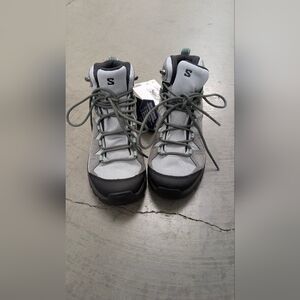 Salomon Gray Hiking Boots, Size 5.5